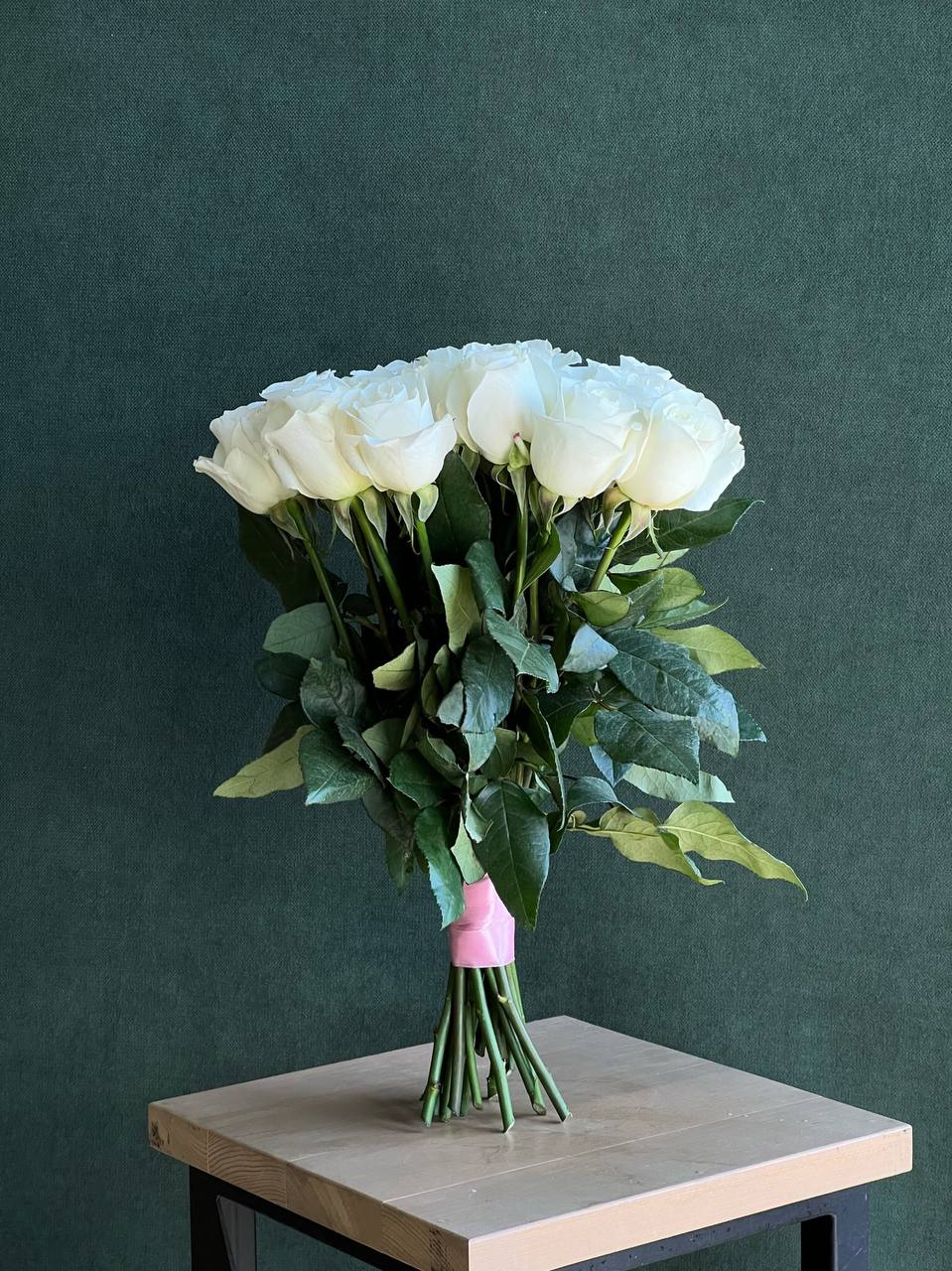 Букет белых роз «Свежесть»
